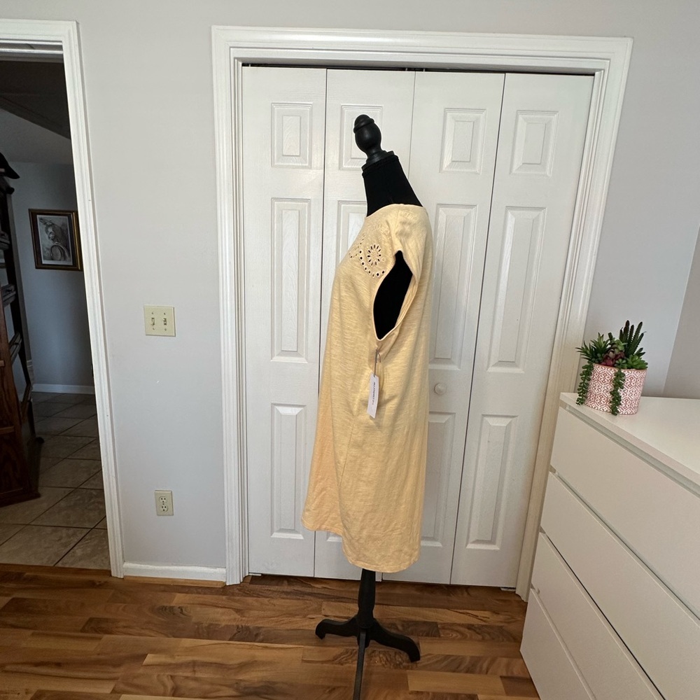 Liz Claiborne Sleeveless dress, Apricot Sherbet color, 100% cotton. - Picture 8 of 8